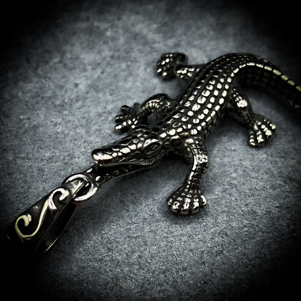 売り切れ【限定一点】軍神セベクの牙