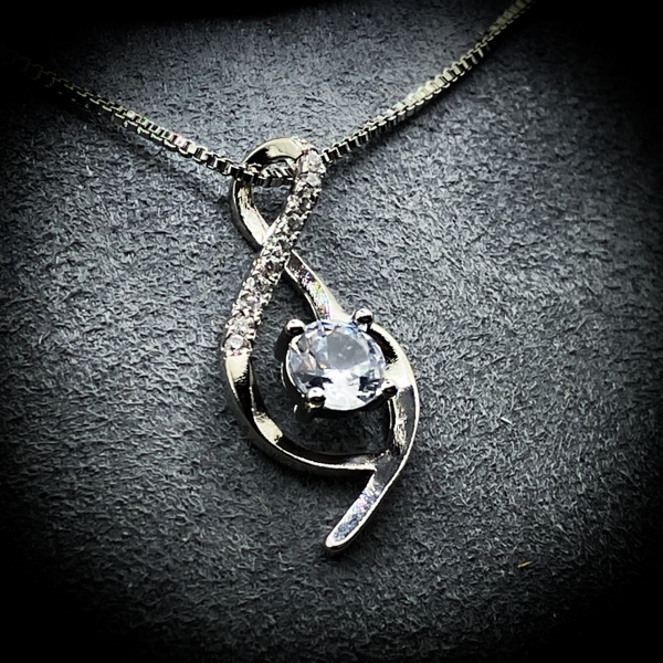 【数量限定】雷帝ルクスの穿光核