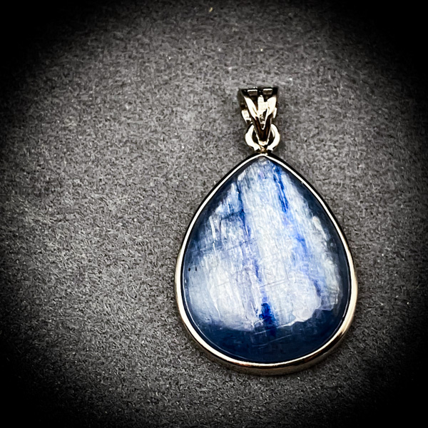 【限定一点】好転の藍晶石